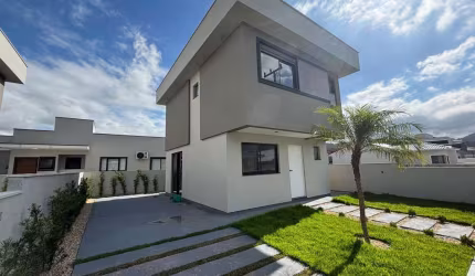 Elegantes Casas Duplex de 3 Quartos (1 Suíte) no Bela Vista em Palhoça/SC