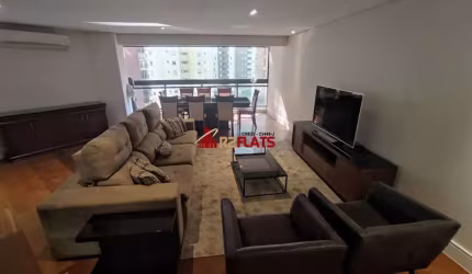 FLAT EXCELENTE PARA LOCAÇÃO EM MOEMA !! APROVEITE!
