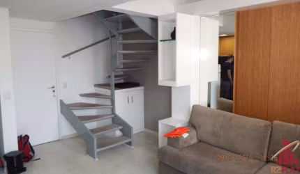 Apartamento Duplex com ótimo preço no bairro Vila Olímpia. Confira!
