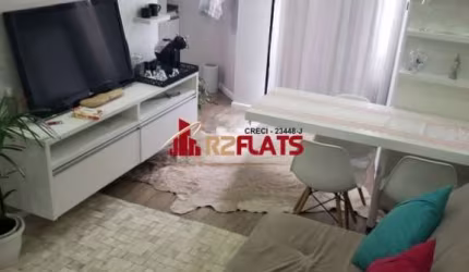 Flat com ótimo preço no bairro Consolação. Confira!