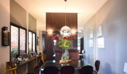 Flat Duplex com ótimo preço no bairro Morumbi. Confira!