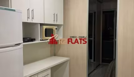 Flat com ótimo preço no bairro Pinheiros. Confira!