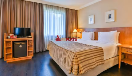 Flat  com ótimo preço no bairro Cidade Monções. Confira!