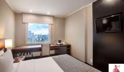 Flat com ótimo preço no bairro Chácara Santo Antônio. Confira!
