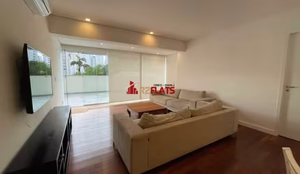 Flat com ótimo preço no bairro Campo Belo. Confira!