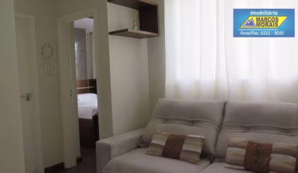 Belo apartamento com móveis e eletrodomésticos