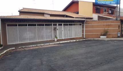 Casa com 3 dormitórios à venda, 202 m² por R$ 600.000 - Wanel Ville - Sorocaba/SP