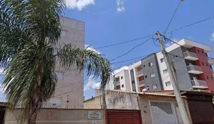 Apartamento com 2 dormitórios à venda, 61 m² por R$ 215.000,00 - Jardim Simus - Sorocaba/SP