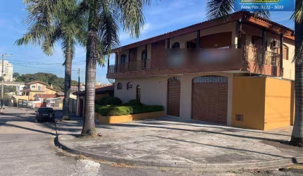 Casa com 4 dormitórios à venda, 75 m² por R$ 900.000,00 - Jardim Prestes de Barros - Sorocaba/SP