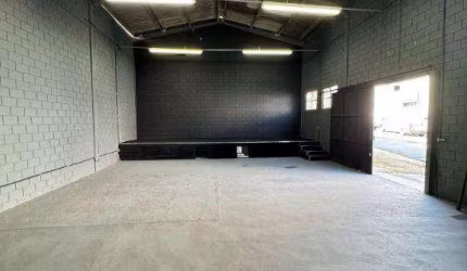 Barracão, 200 m² - venda por R$ 1.550.000,00 ou aluguel por R$ 7.799,00/mês - Vila Barão - Sorocaba/SP