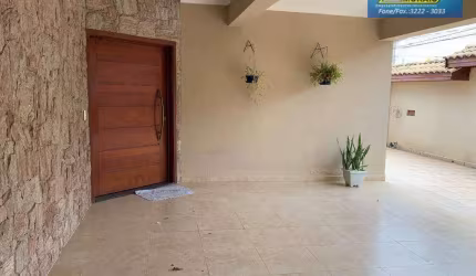 Casa com 3 dormitórios à venda, 200 m² por R$ 700.000,00 - Vila Assis - Sorocaba/SP