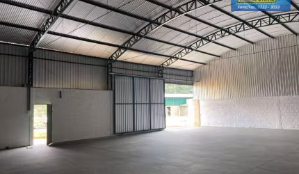 Galpão para alugar, 350 m² por R$ 4.280/mês - Zona Industrial - Iperó/SP