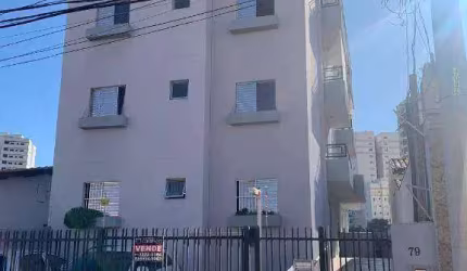 Apartamento em excelente localização.