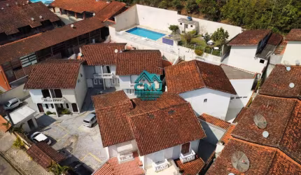 Sobrado em Condomínio para Venda em Caraguatatuba, Prainha, 2 dormitórios, 1 banheiro, 1 vaga