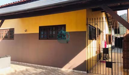 Casa para Venda em Ubatuba, Maranduba, 2 dormitórios, 1 suíte, 2 banheiros, 1 vaga