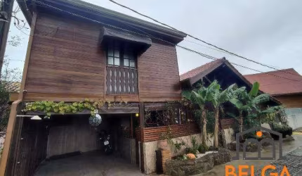 Casa para Venda em Atibaia, Chácaras Maringa, 4 dormitórios, 2 banheiros, 2 vagas