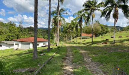 Sítio para Venda em Piracaia, Batatuba - Piracaia, 8 dormitórios, 7 banheiros