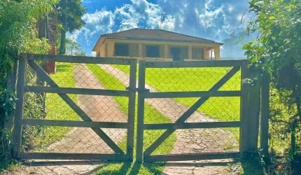Chácara para Venda em Piracaia, Centro, 5 dormitórios, 2 banheiros, 5 vagas