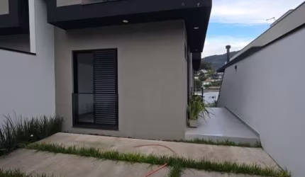 Casa para Venda em Atibaia, Jardim Maristela, 3 dormitórios, 3 suítes, 5 banheiros, 2 vagas