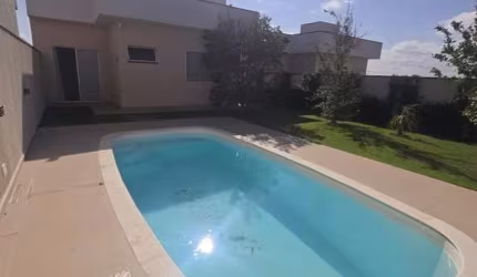 Casa em Condomínio para Venda em Atibaia, Jardim Estância Brasil, 3 dormitórios, 1 suíte, 2 banheiros, 2 vagas