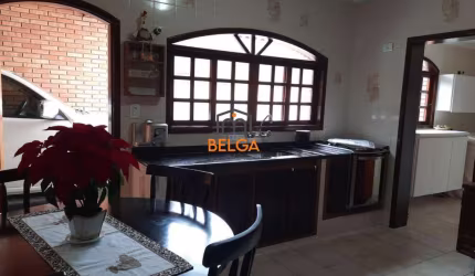 Casa para Venda em Atibaia, Jardim Alvinópolis, 4 dormitórios, 2 suítes, 3 banheiros, 2 vagas