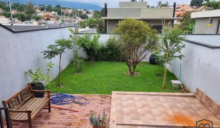 Casa para Venda em Atibaia, Jardim do Lago, 3 dormitórios, 3 suítes, 4 banheiros, 2 vagas