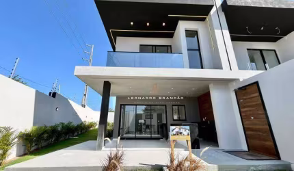 Casa com 4 dormitórios à venda, 158 m² por R$ 649.000 - Precabura - Eusébio/CE