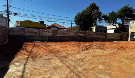 Terreno Comercial 660m² Área Central de Sjcampos