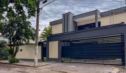 Casa no Jardim Esplanada 3 suítes e Piscina