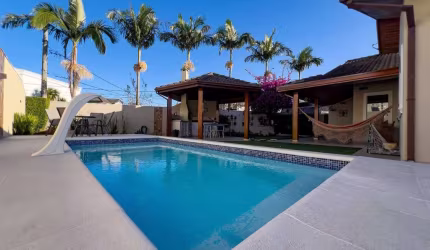 Permuto Casa Térrea 3 Dorms(suíte) 453m² - Floradas da Serra