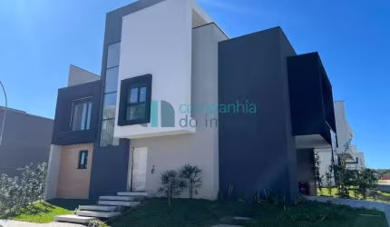 Casa nova, 2 suítes, esquina, em condomínio
