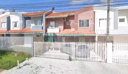 Sobrado com 3 Quartos no Carmo
