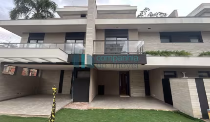Casa em Condomínio no Xaxim