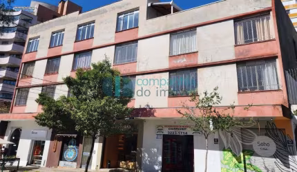 Cobertura à Venda, 161m²  de área útil, Batel