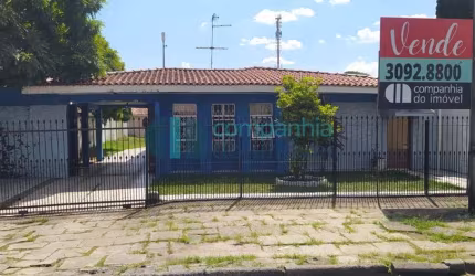 Terreno com 723m² e casa averbada com 135m²