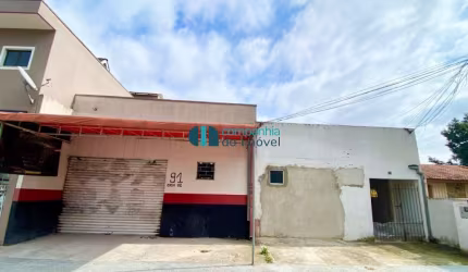 Terreno em Pinhais  12 x 50, com barracão