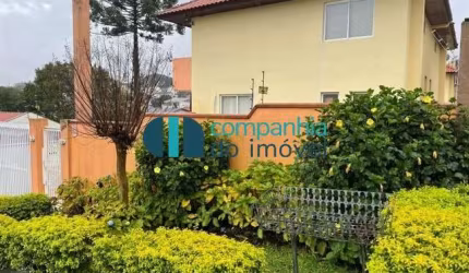 Casa em condomínio no Tingui
