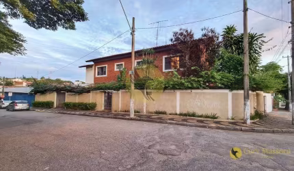 Casa com 4 dormitórios à venda, 308 m² por R$ 800.000 - Brasil - Itu/SP