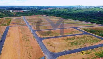 Terreno à venda, 176 m² por R$ 145.000,00 - Loteamento Terras de São Pedro e São Paulo - Salto/SP
