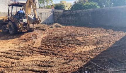 Terreno à venda, 550 m² por R$ 600.000 - Vila Teixeira - Salto/SP