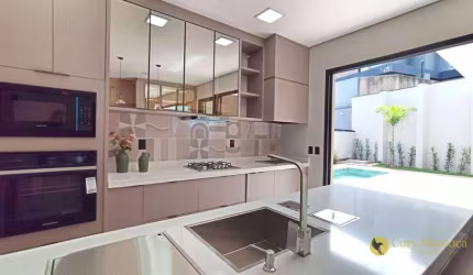 Extraordinária casa térrea com Piscina, 3 suítes e vista permanente para área verde, à venda por R$ 2.200.000 - Cond Portal dos Bandeirantes -Salto/SP