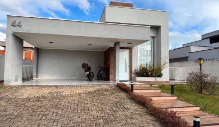 Casa com 3 dormitórios à venda, 210 m² por R$ 1.390.000,00 - Portal dos Bandeirantes - Salto/SP