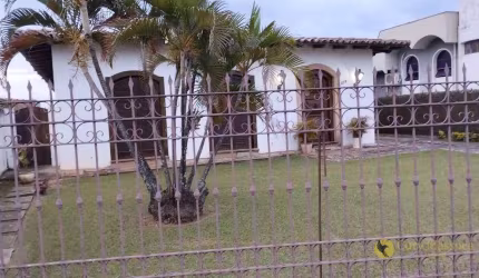 Casa com 3 dormitórios à venda, 290 m² por R$ 920.000,00 - Centro - Itu/SP
