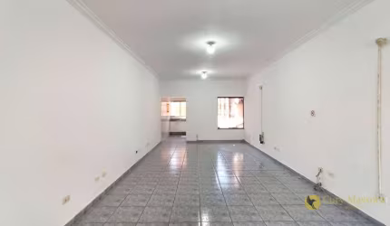 Alta Visibilidade! Salão Comercial em local com alto fluxo de veículos e pedestres, para alugar por R$2.670/mês - Centro - Salto/SP