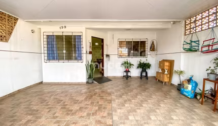 Casa para venda possui 90 metros quadrados com 3 quartos em Cruzeiro - São José dos Pinhais - PR