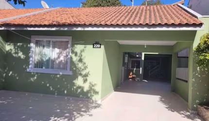 Casa para venda tem 140 metros quadrados com 3 quartos em Águas Belas - São José dos Pinhais - PR
