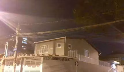 Sobrado com 4 dormitórios à venda por R$ 900.000 - Camargos - Guarulhos/SP