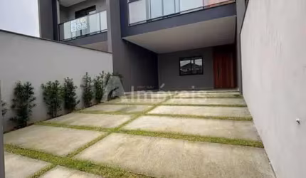 Casa no Bom Retiro: 3 quartos, área gourmet e quintal espaçoso