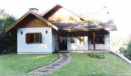 CASA COM 3 DORMITÓRIOS À VENDA - VALE DAS COLINAS - GRAMADO/RS, Vale das Colinas, Gramado - RS