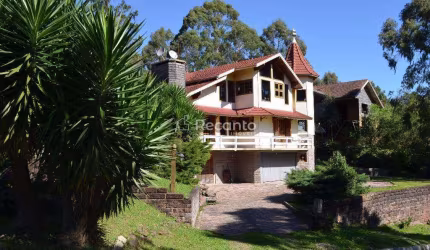 CASA COM 4 DORMITÓRIOS NO LOTEAMENTO VILLÁGIO, Villagio, Gramado - RS